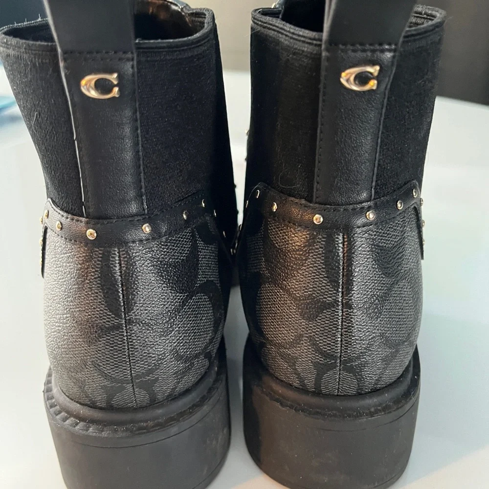 Coach Lory Signature Black and Gray Patterned Ankle Boots Booties - Picture 3 of 6